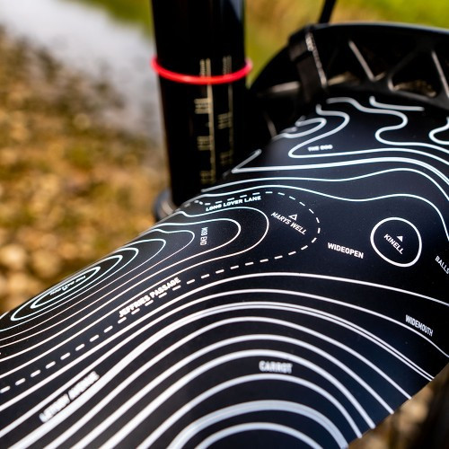 Blatník Mucky Nutz Face Fender Contours