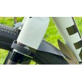 Blatník Mucky Nutz Gravel Face Fender černý